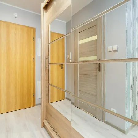 Nadrzeczna, Sun & Snow 卡尔帕奇