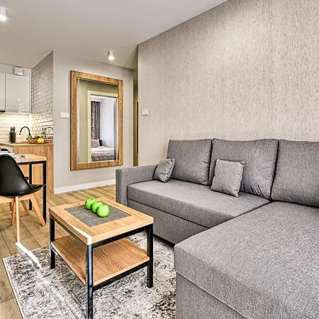 Nadrzeczna, Sun & Snow *